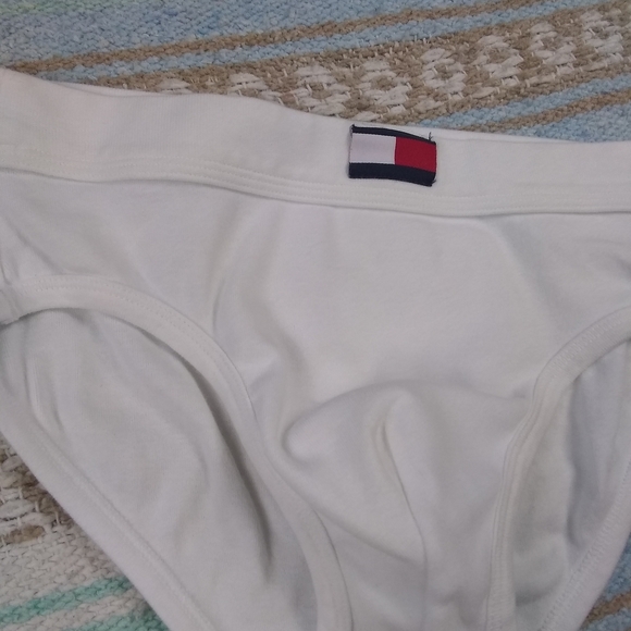 NEW  TOMMY HILFIGER UNDER WEAR SMALL - Picture 2 of 8